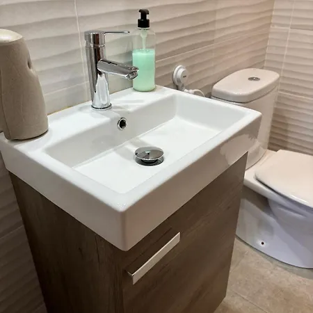 Paraiso Natural Unico -villa Cueva Turche 宾馆 瓦伦西亚