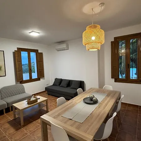 Мини-отель Paraiso Natural Unico -villa Cueva Turche *